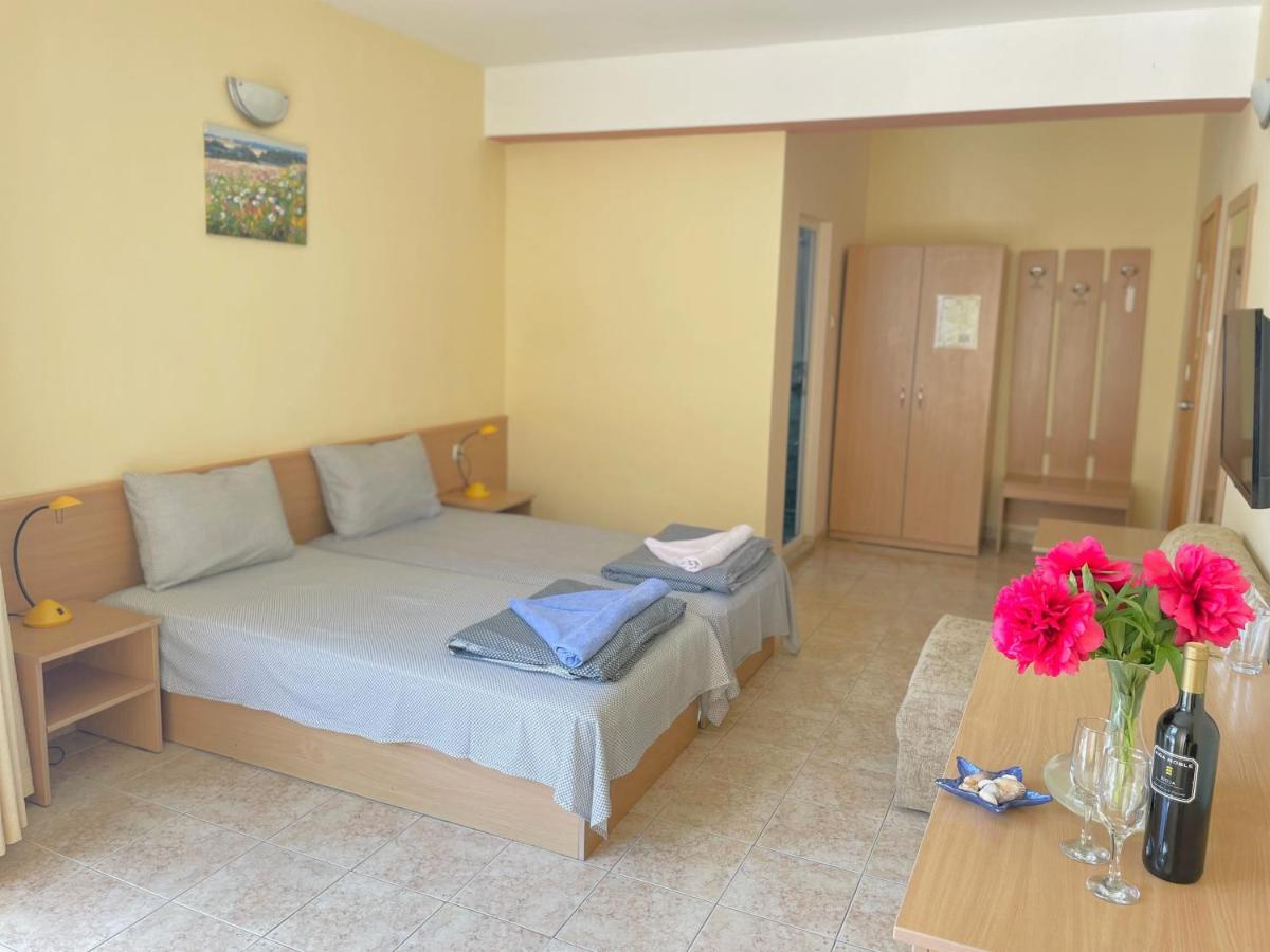 Family Hotel Morska Zvezda Balchik Exterior foto